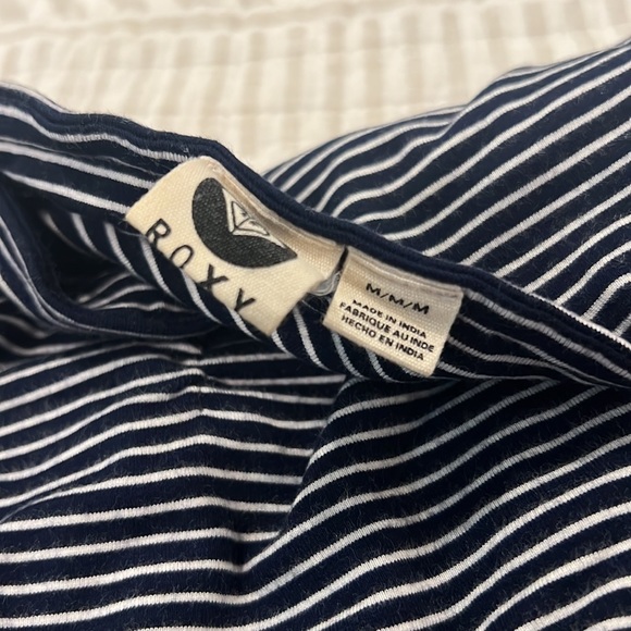 2 Roxy dresses - Picture 2 of 6